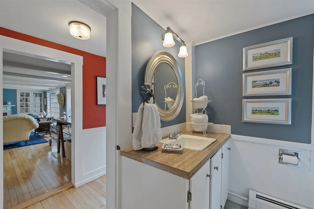 228 Davis Hill Road New London NH 03257