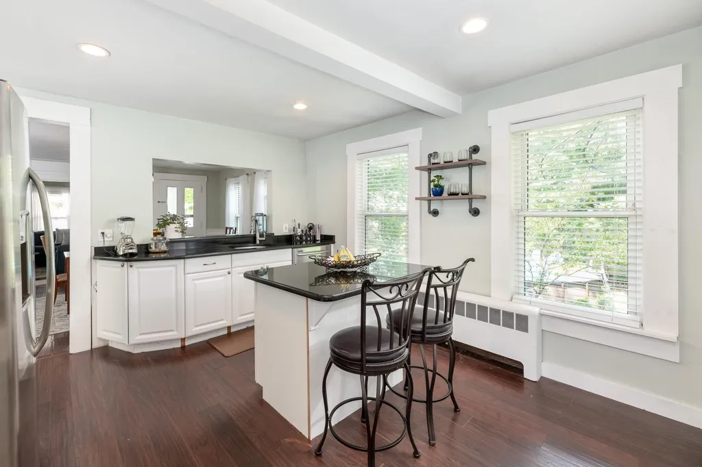 38 Winter Street Laconia NH 03246