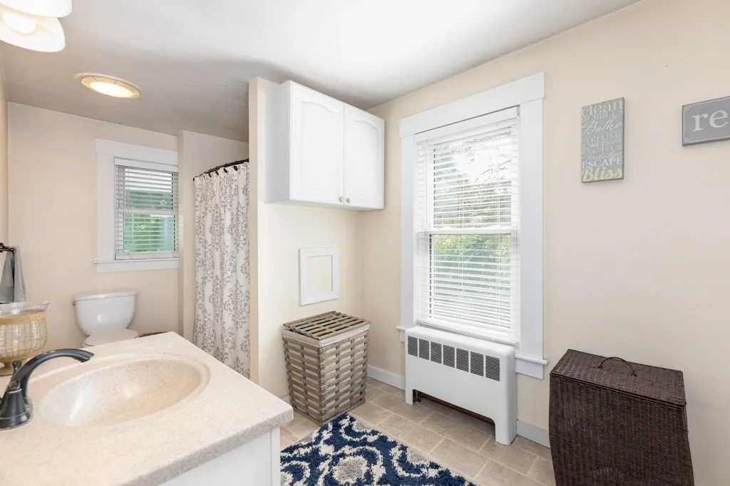 38 Winter Street Laconia NH 03246