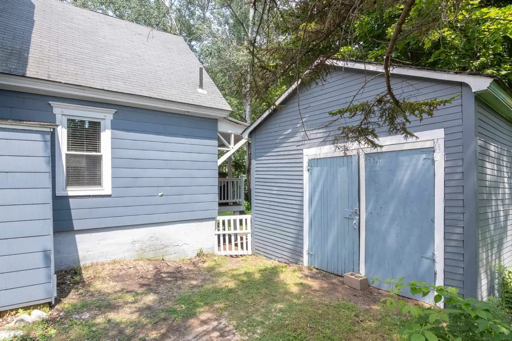 38 Winter Street Laconia NH 03246