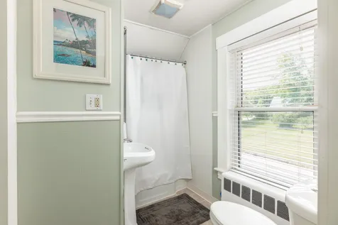 38 Winter Street Laconia NH 03246