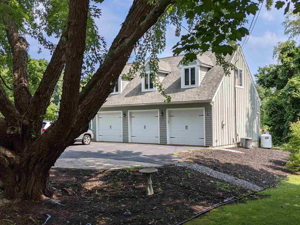 68 N Shore Road Hampton NH 03842