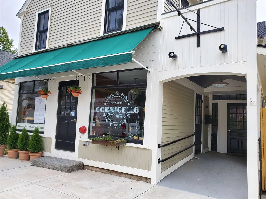 11 Water Street Exeter NH 03833