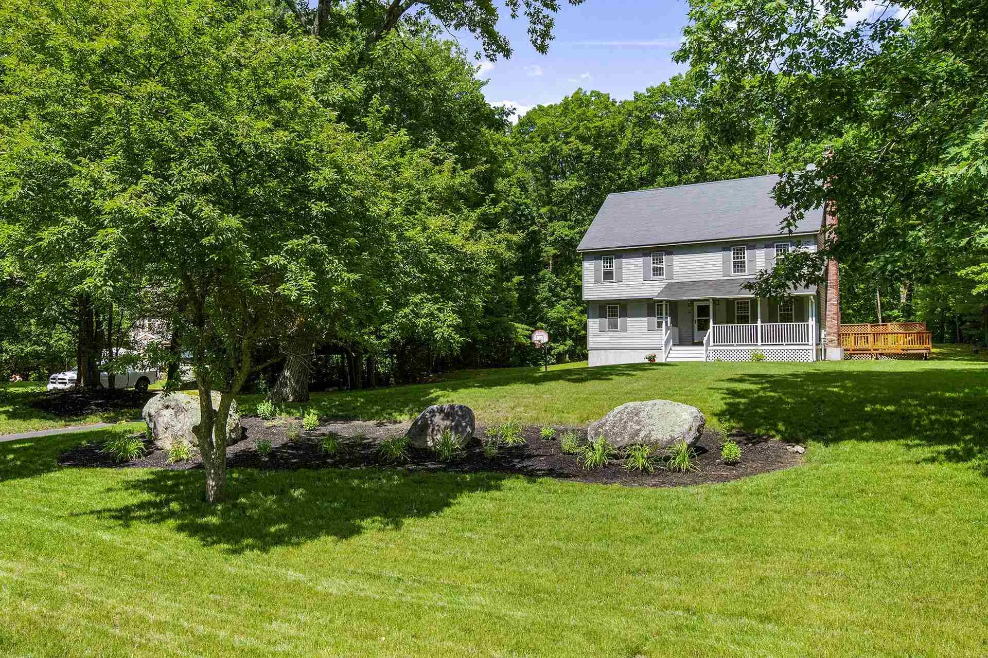 44 Lawson Farm Road Londonderry NH 03053