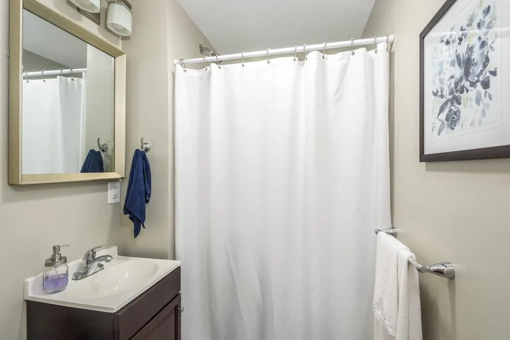 132 Union Road Stratham NH 03885