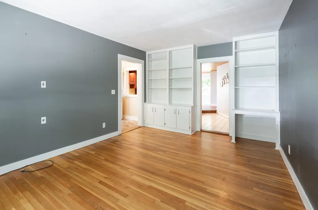 17 Courtland Street Nashua NH 03064