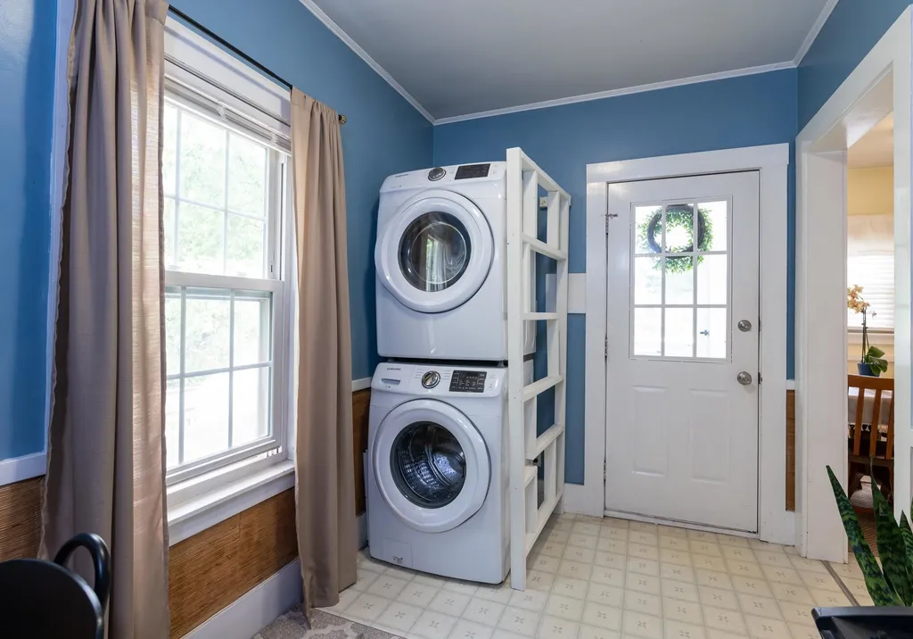17 Courtland Street Nashua NH 03064