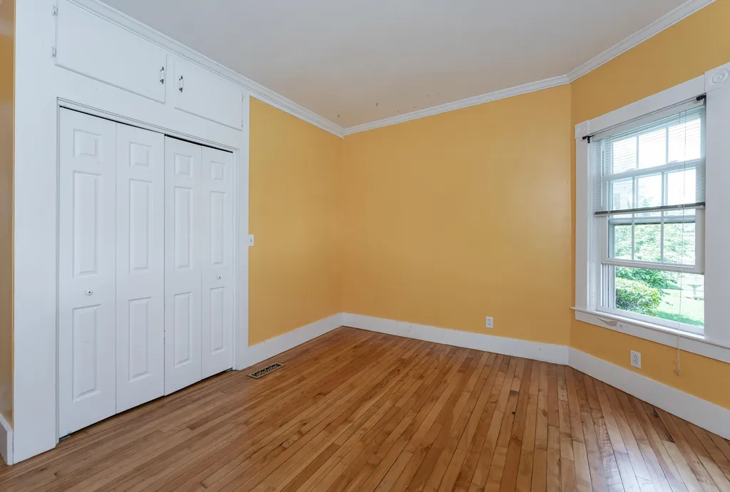 17 Courtland Street Nashua NH 03064