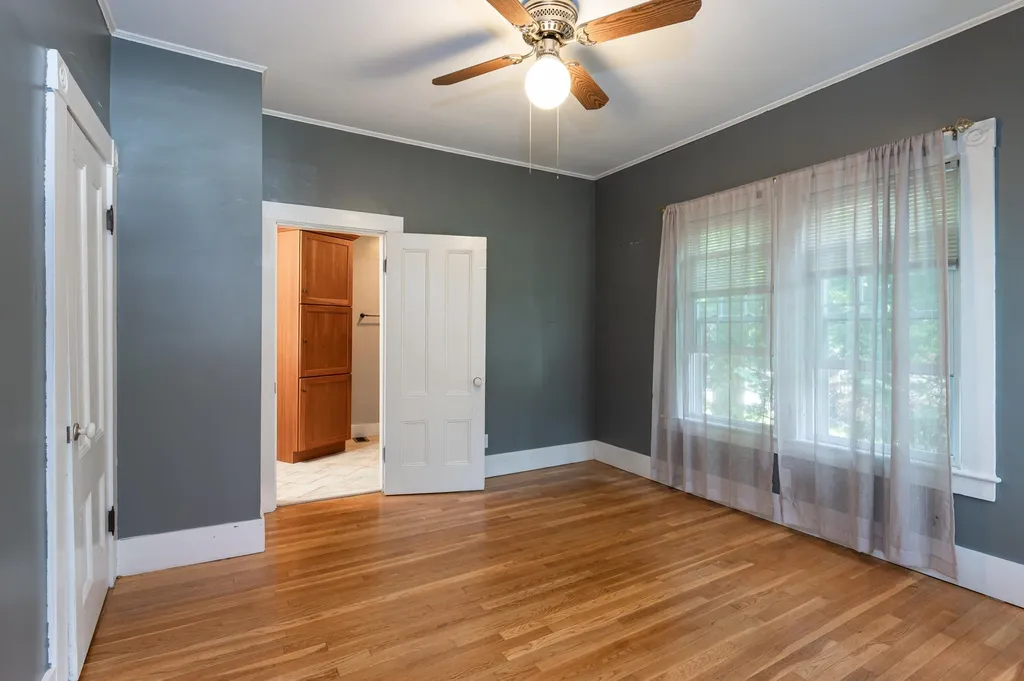 17 Courtland Street Nashua NH 03064