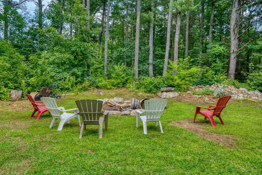 157 High Range Road Londonderry NH 03053