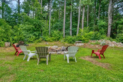 157 High Range Road Londonderry NH 03053