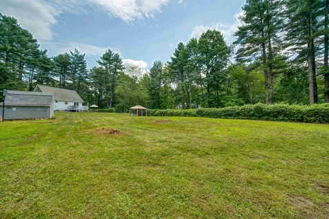 157 High Range Road Londonderry NH 03053