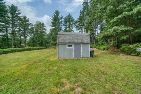 157 High Range Road Londonderry NH 03053
