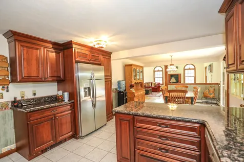 14 Andrew Circle Hampstead NH 03841