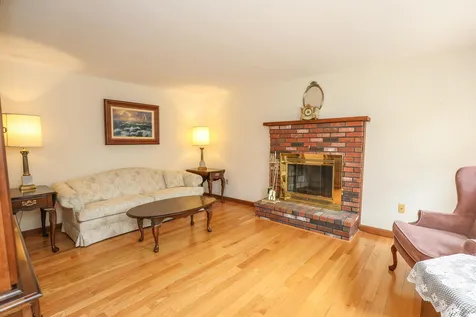 14 Andrew Circle Hampstead NH 03841