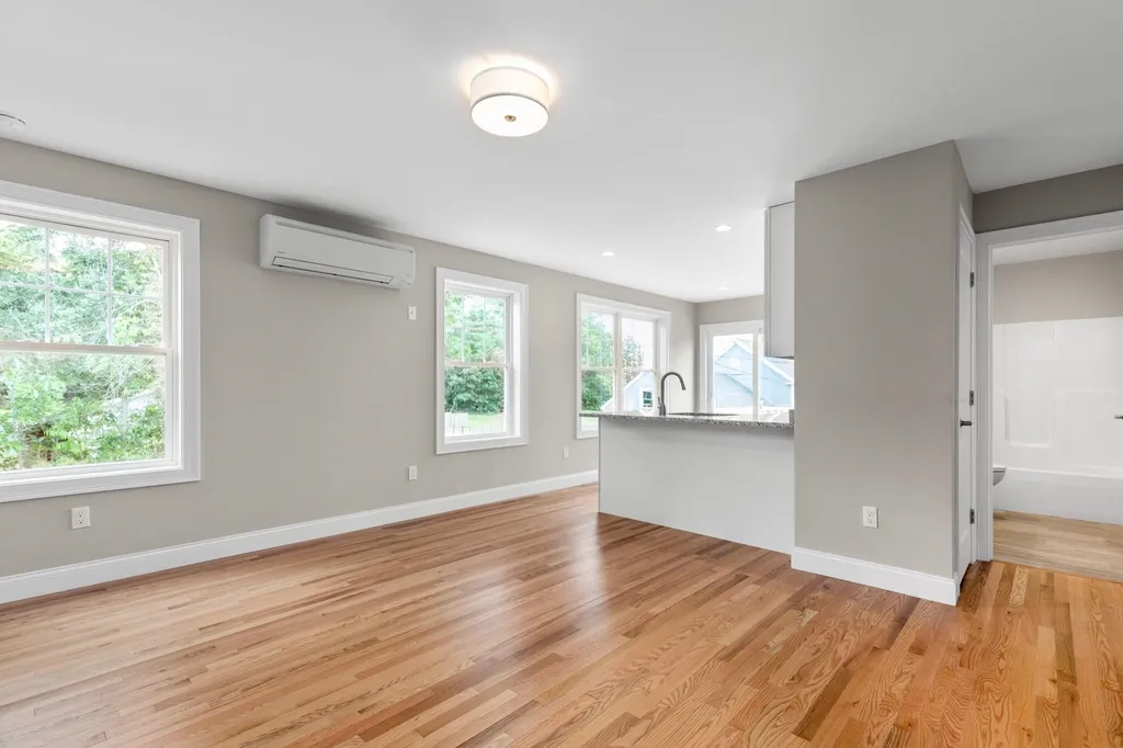 11 Glenwood Avenue Dover NH 03820