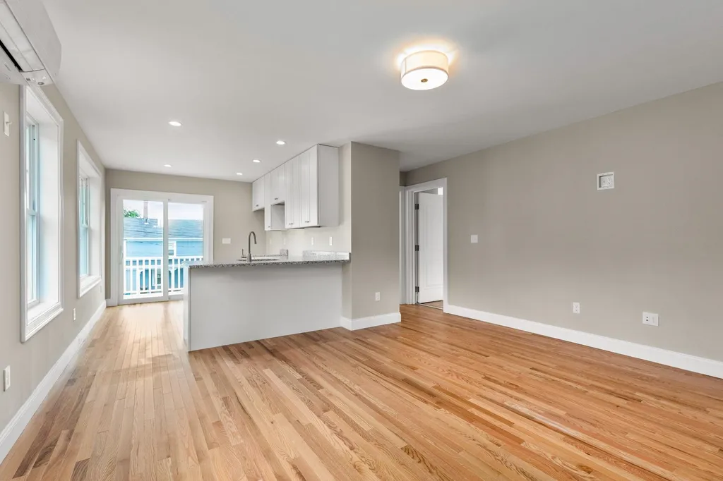 11 Glenwood Avenue Dover NH 03820