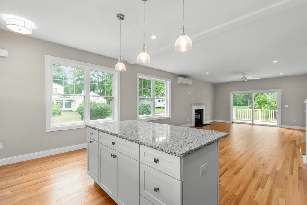 11 Glenwood Avenue Dover NH 03820