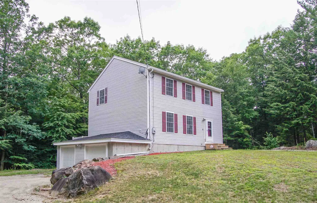 61 Rumford Drive Webster NH 03303