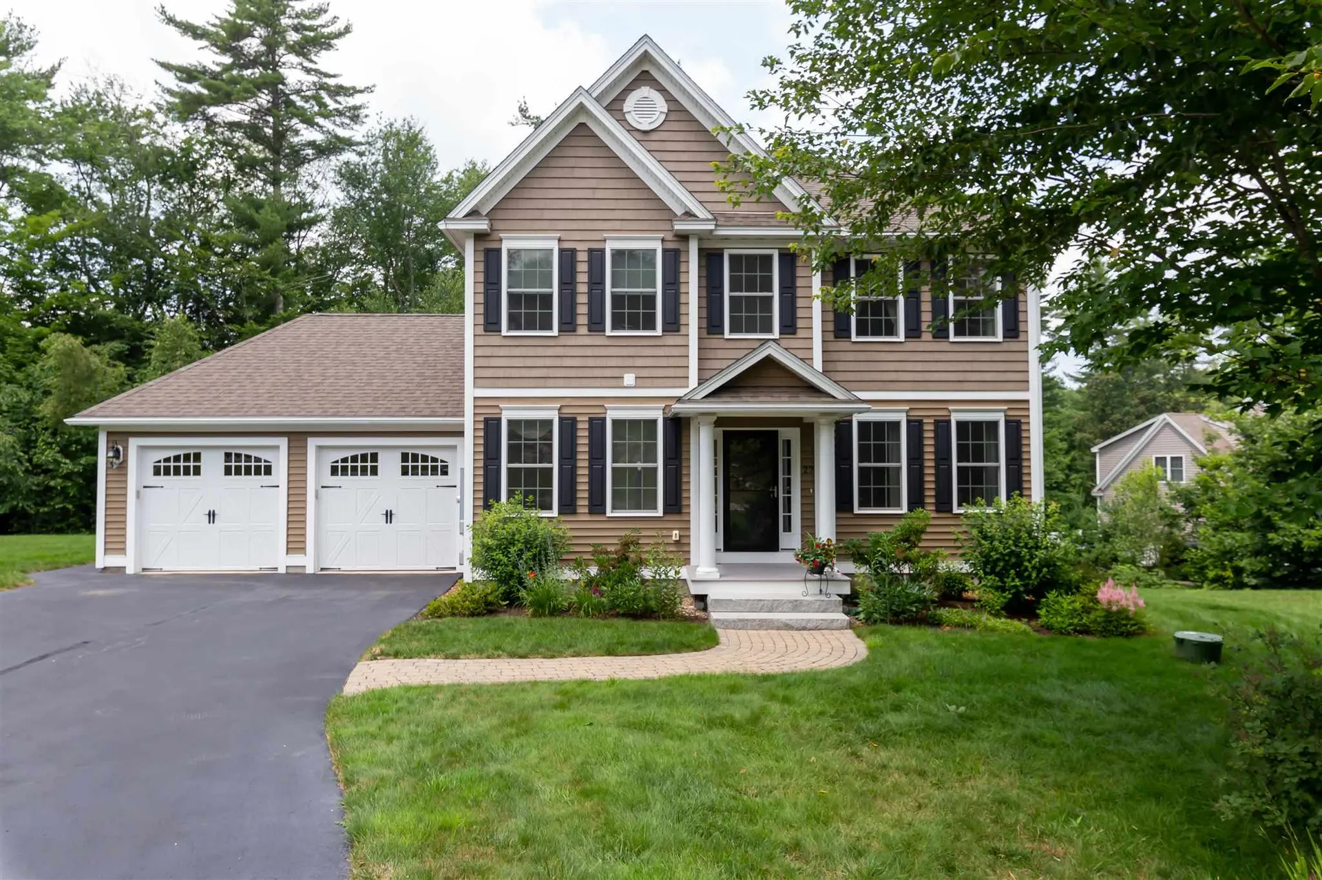 27 Nathaniel Way Auburn NH 03032