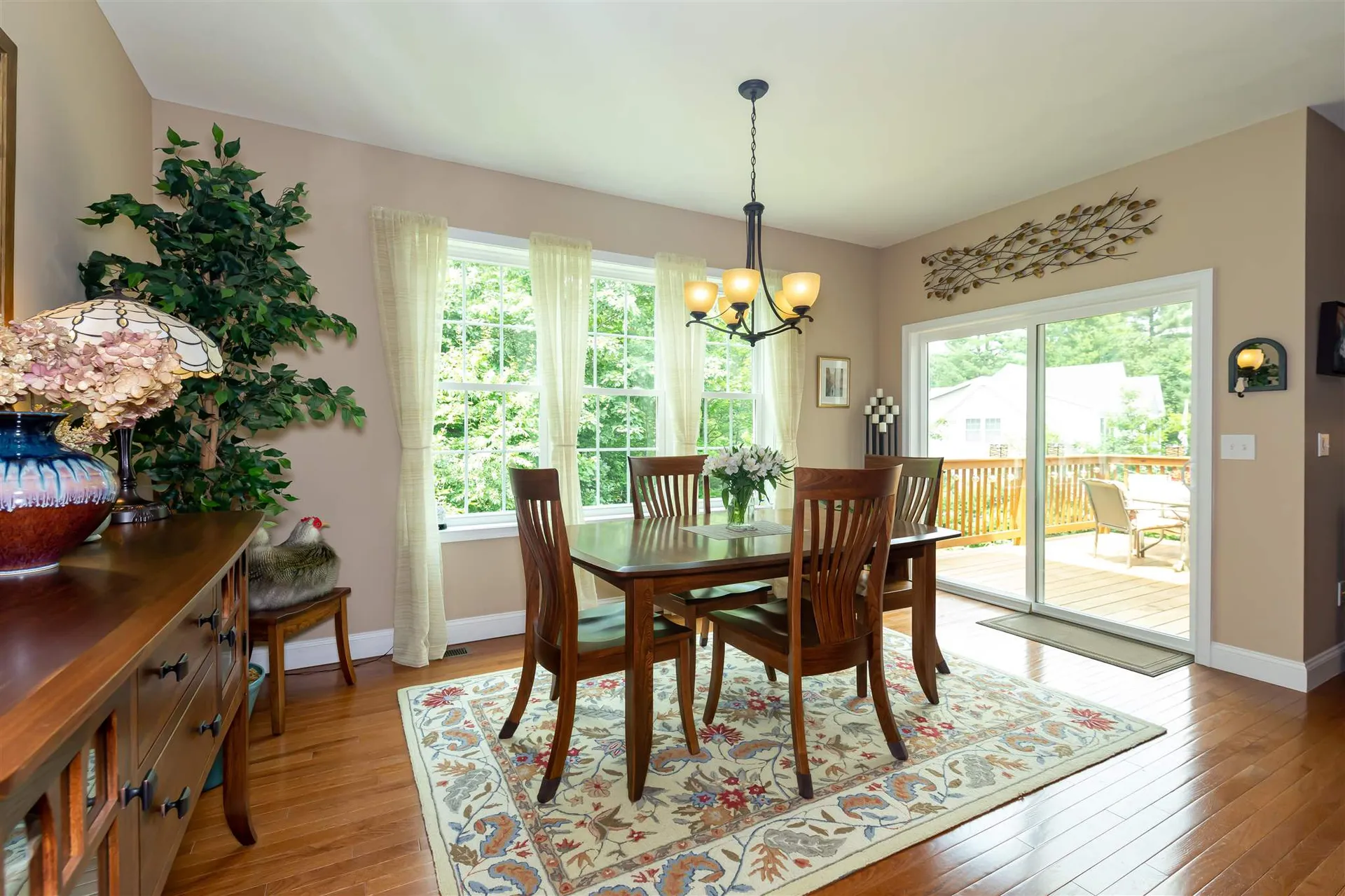27 Nathaniel Way Auburn NH 03032