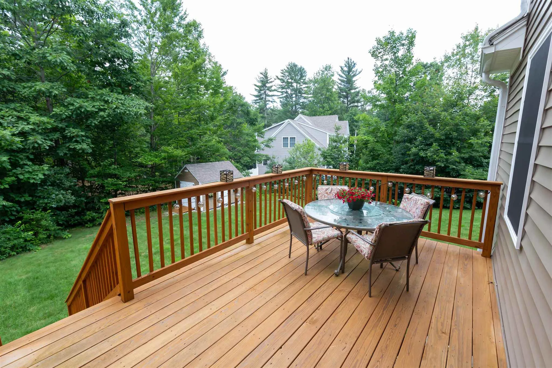 27 Nathaniel Way Auburn NH 03032