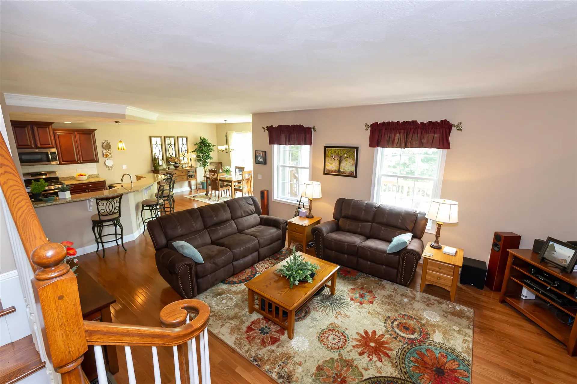 27 Nathaniel Way Auburn NH 03032