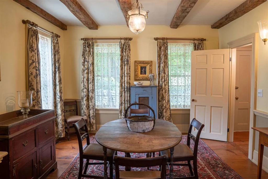 271 Whitney Hill Road Tunbridge VT 05077