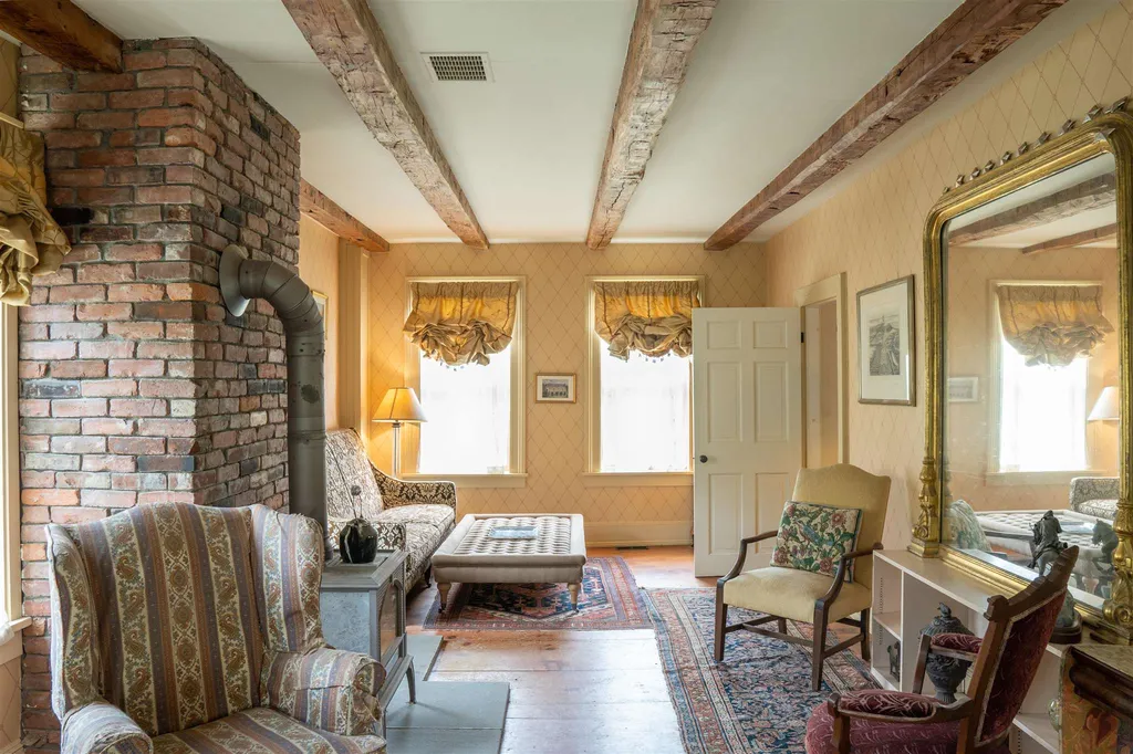 271 Whitney Hill Road Tunbridge VT 05077