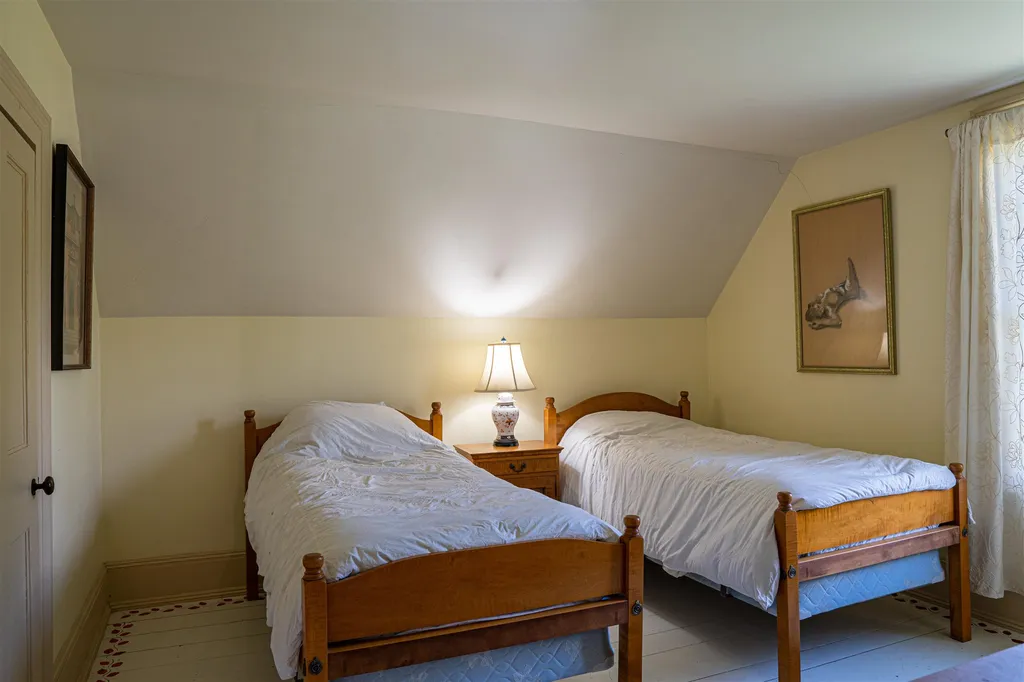 271 Whitney Hill Road Tunbridge VT 05077