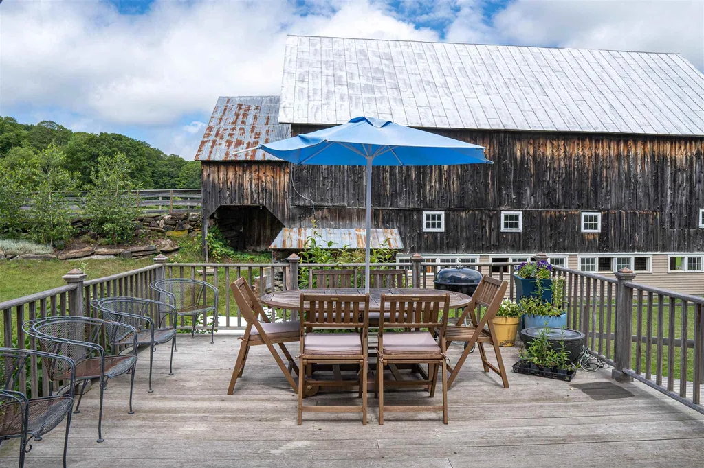271 Whitney Hill Road Tunbridge VT 05077