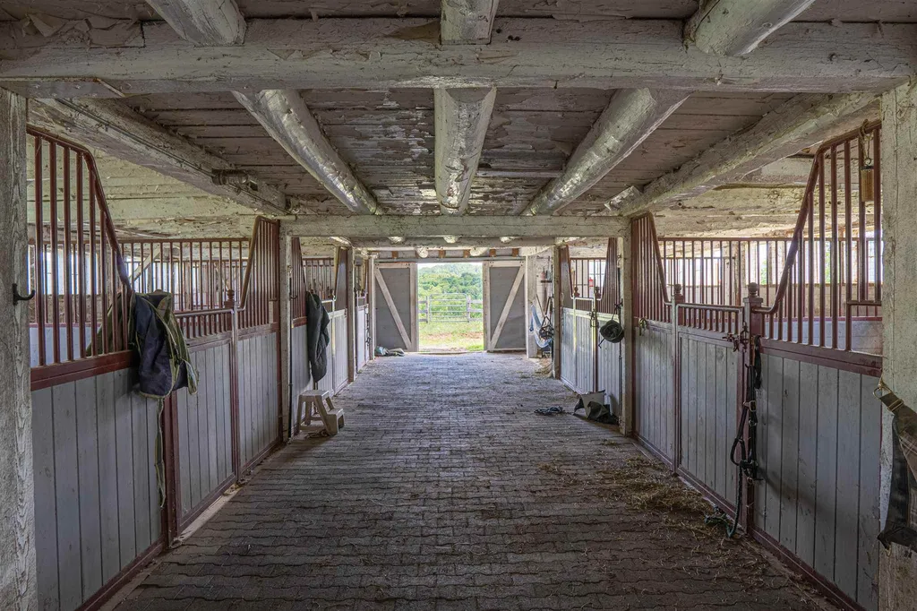 271 Whitney Hill Road Tunbridge VT 05077