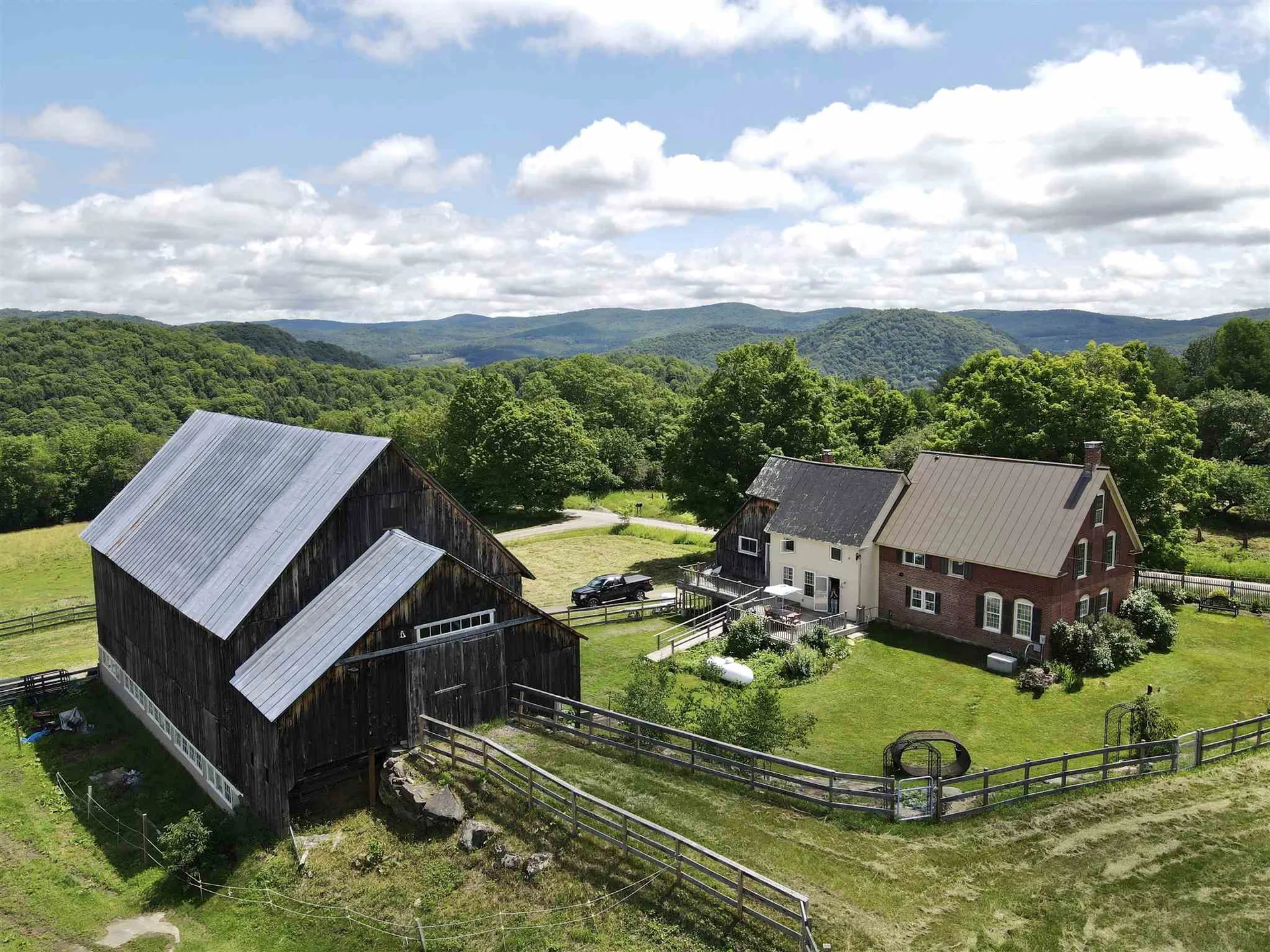 271 Whitney Hill Road Tunbridge VT 05077