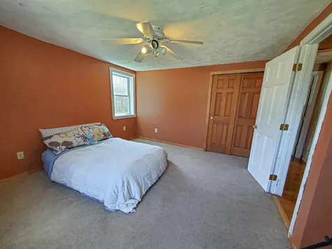 89 Lane Road Holderness NH 03245