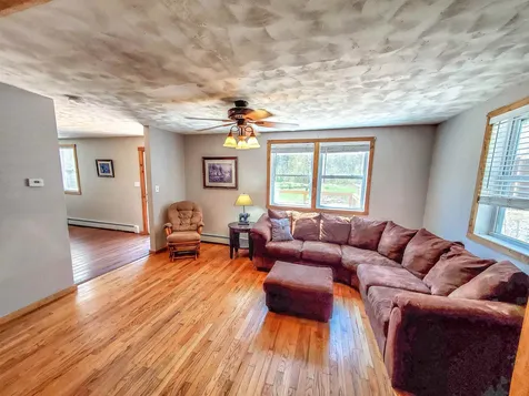 89 Lane Road Holderness NH 03245