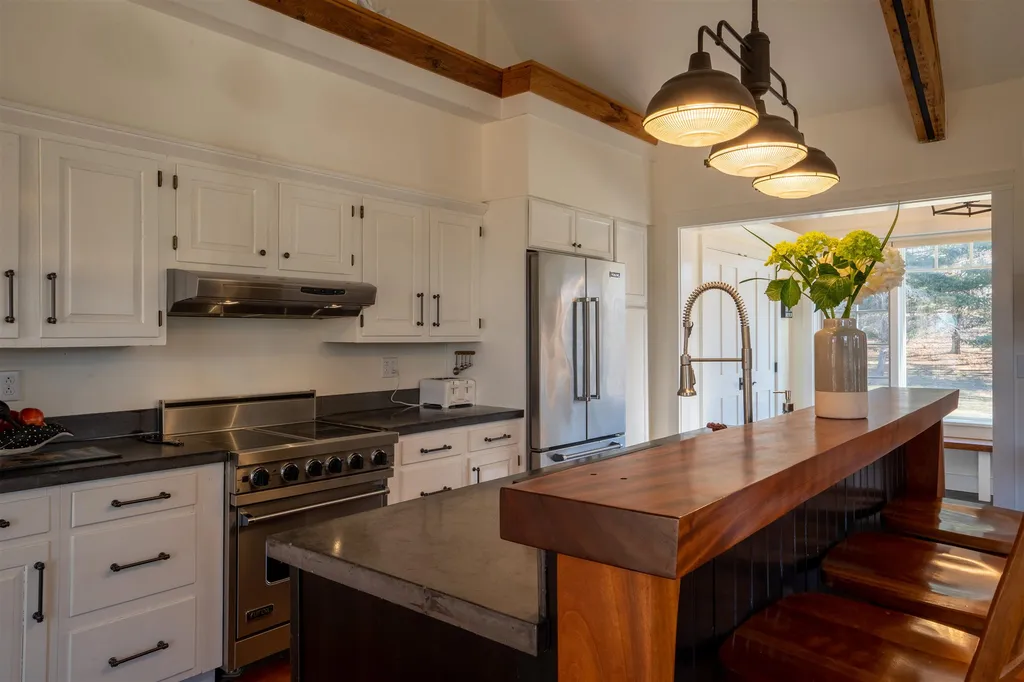 82 Schoolhouse Road Salisbury VT 05769
