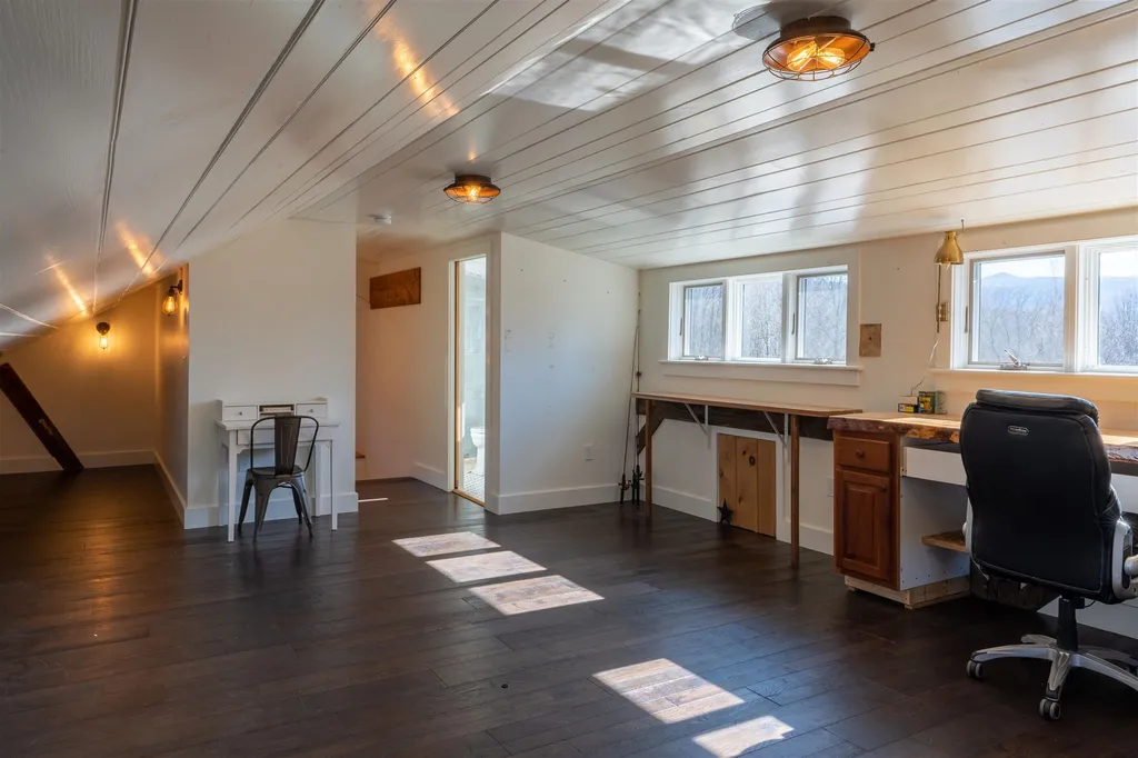 82 Schoolhouse Road Salisbury VT 05769
