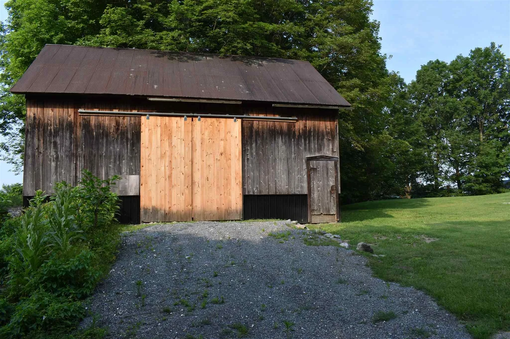 82 Schoolhouse Road Salisbury VT 05769
