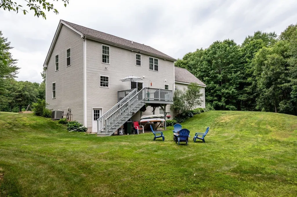 18 Elder Osborne Drive Lee NH 03861