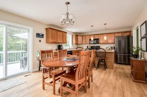 18 Elder Osborne Drive Lee NH 03861