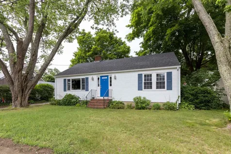 5 Colonial Road Kittery ME 03904