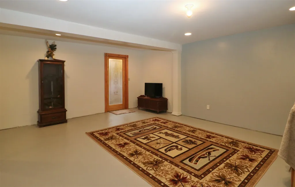 589 Hill Road Dummer NH 03588