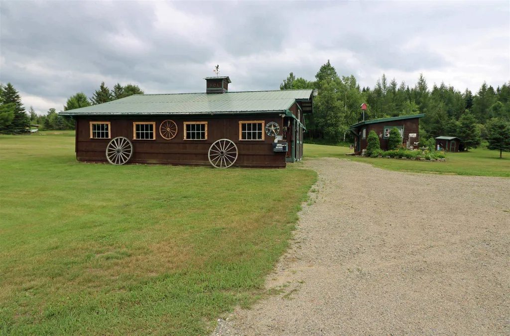 589 Hill Road Dummer NH 03588