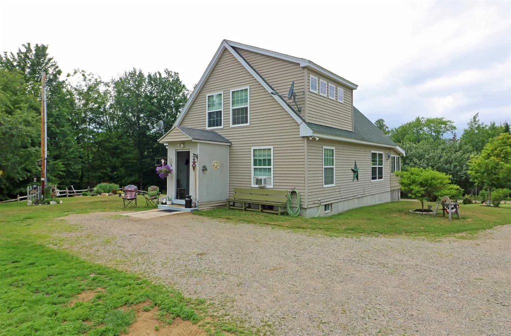 589 Hill Road Dummer NH 03588