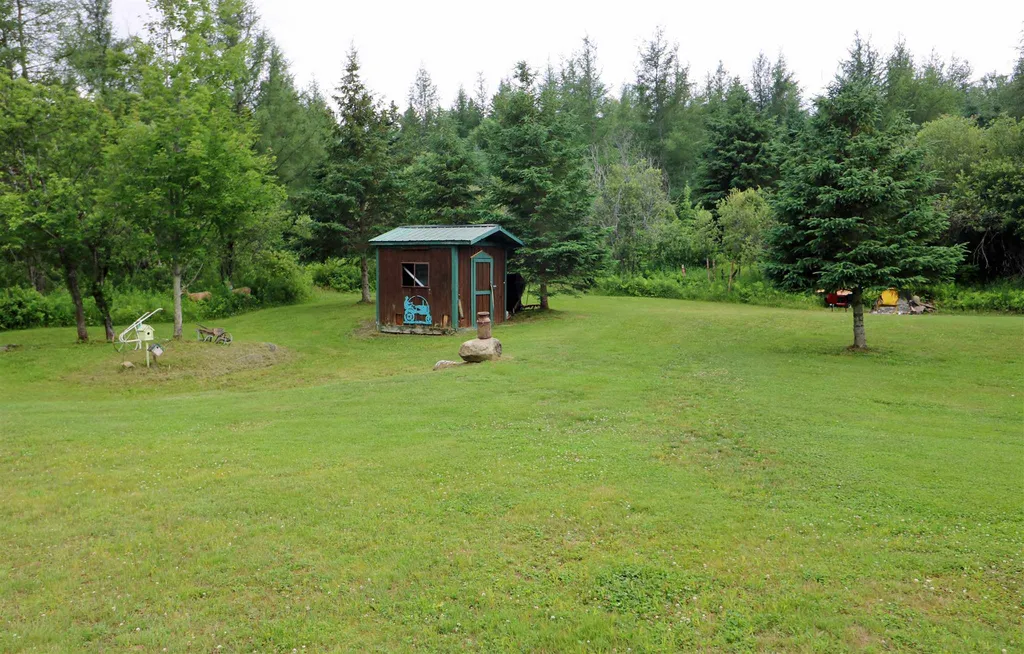 589 Hill Road Dummer NH 03588