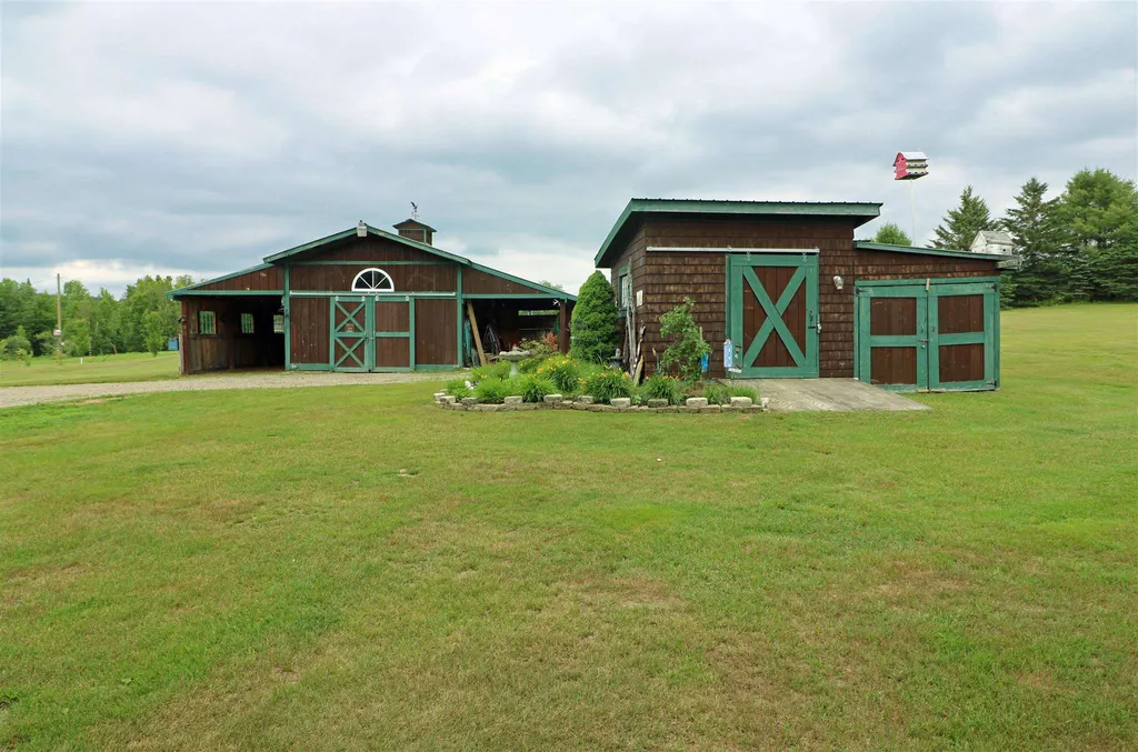 589 Hill Road Dummer NH 03588