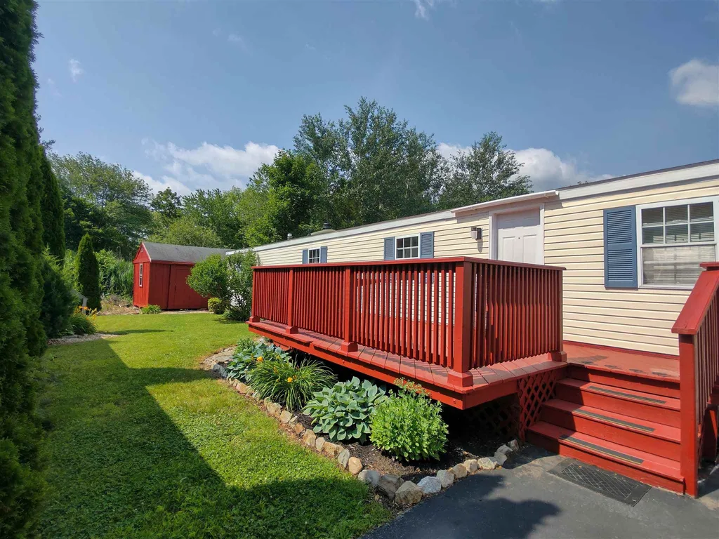 8 Beach Rose Lane North Hampton NH 03862