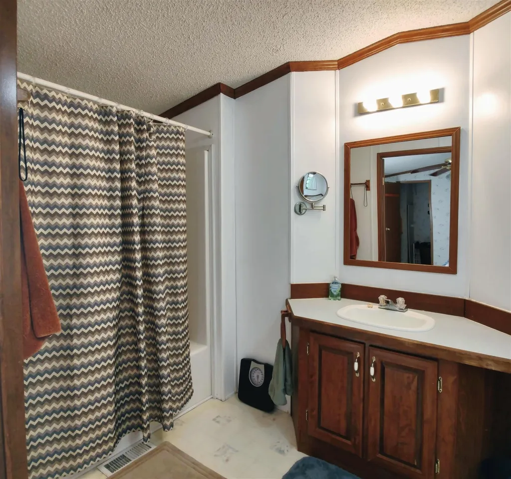 8 Beach Rose Lane North Hampton NH 03862
