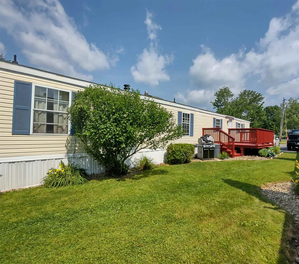 8 Beach Rose Lane North Hampton NH 03862