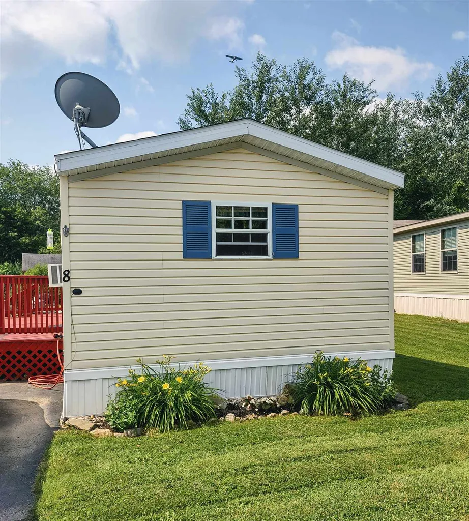8 Beach Rose Lane North Hampton NH 03862